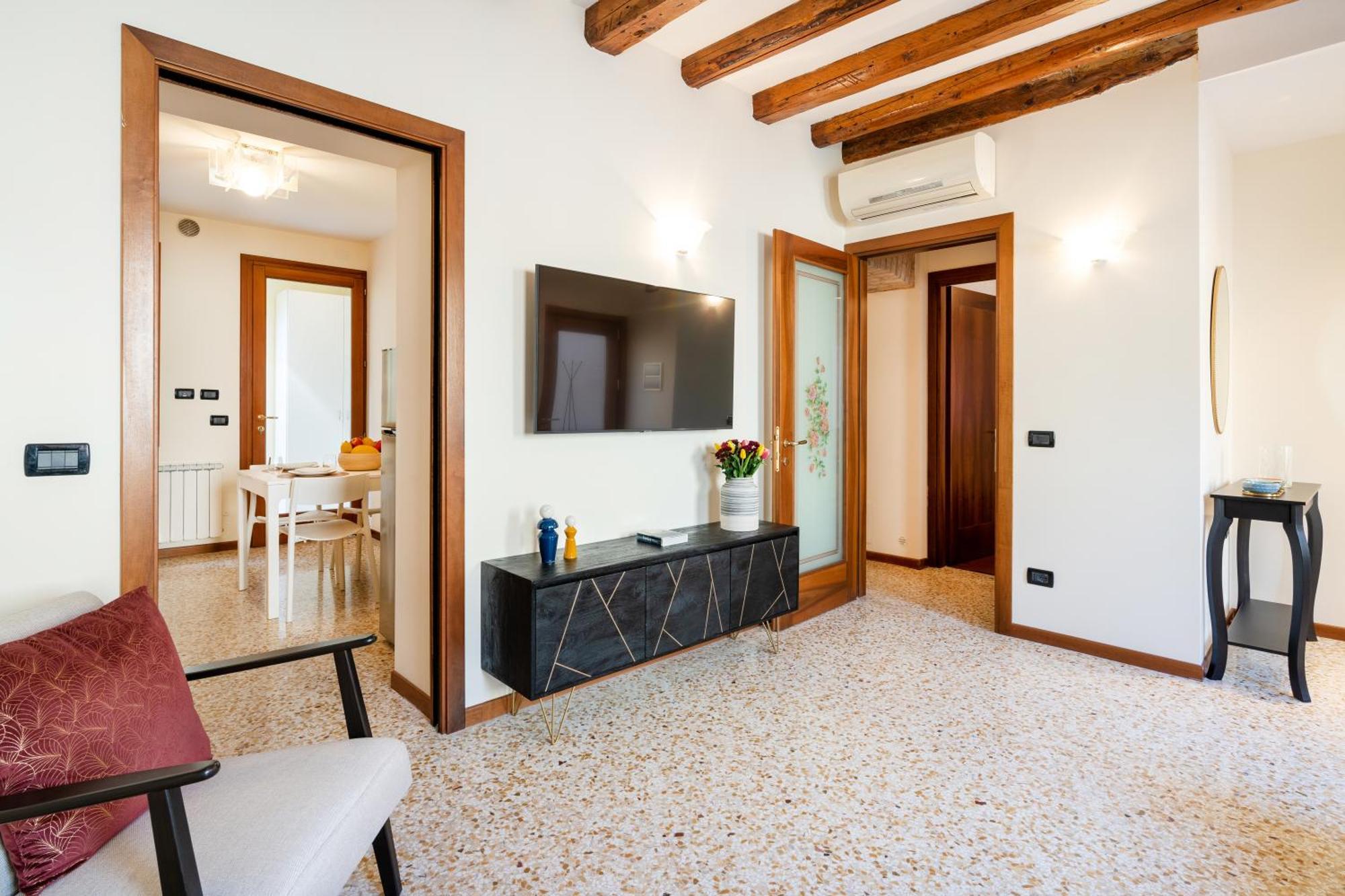 Appartement Elegante E Luminoso, Spazio Esterno Privato *