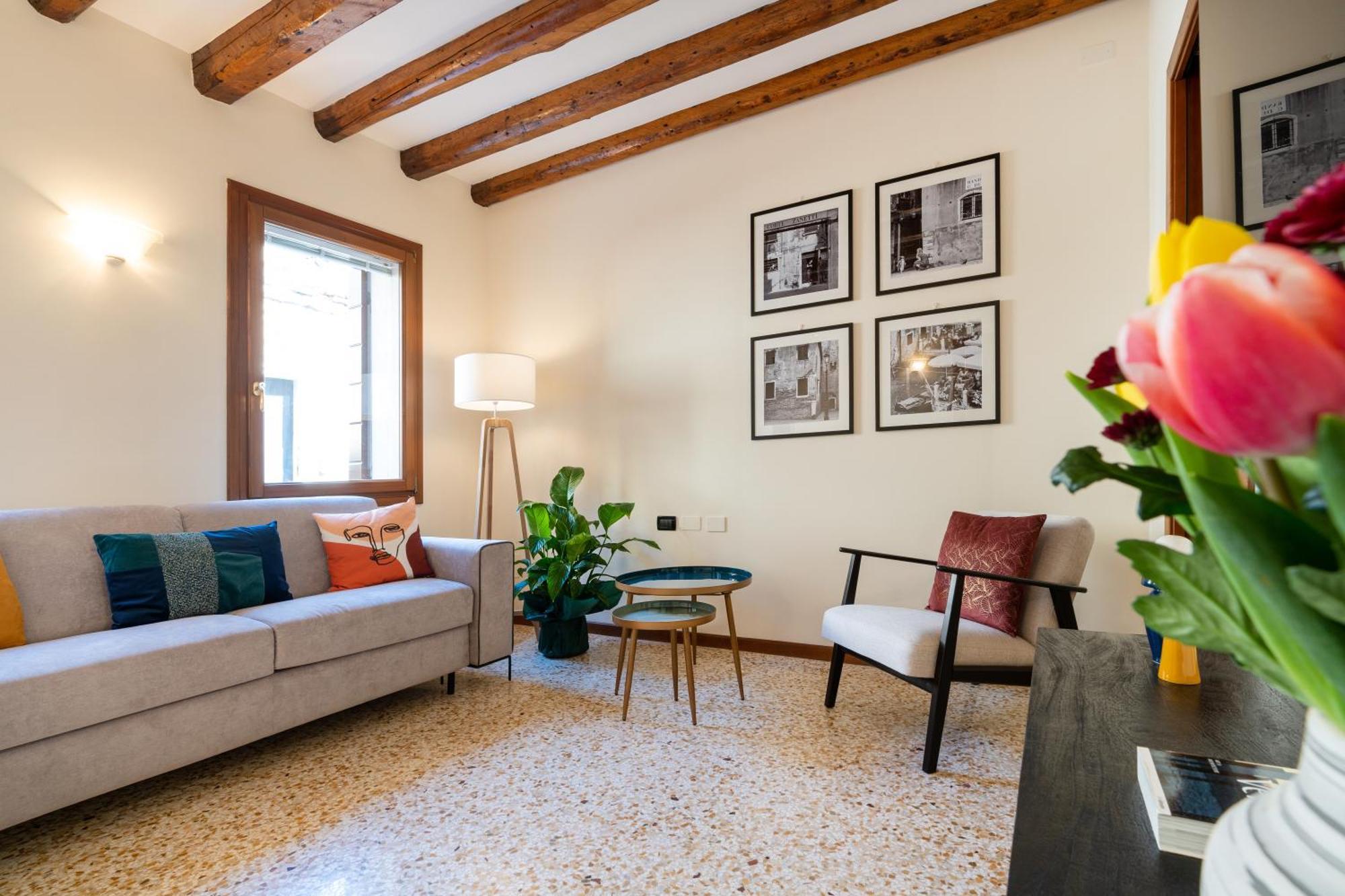 Elegante E Luminoso, Spazio Esterno Privato Appartement *