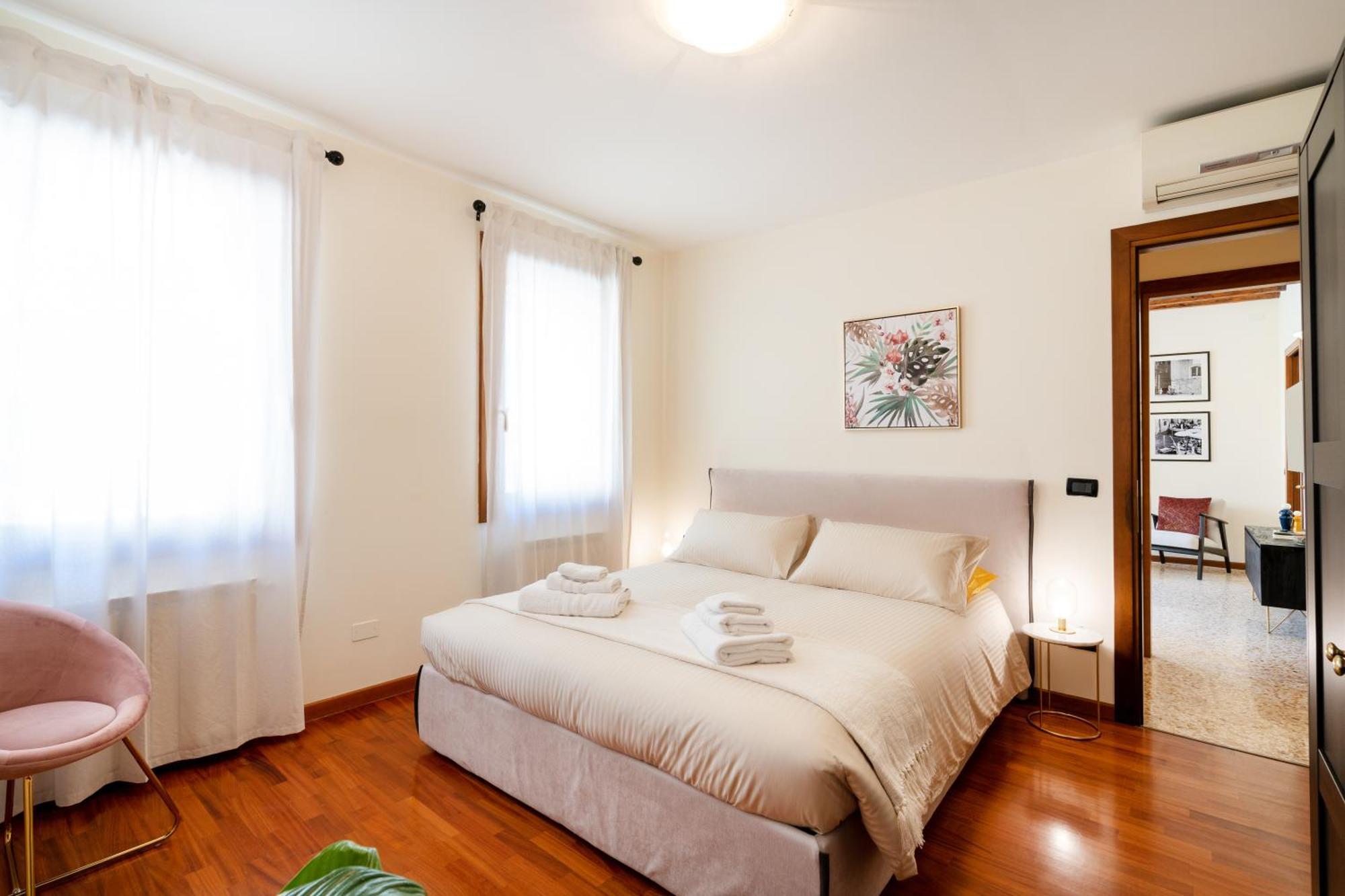 Appartement Elegante E Luminoso, Spazio Esterno Privato Venetië